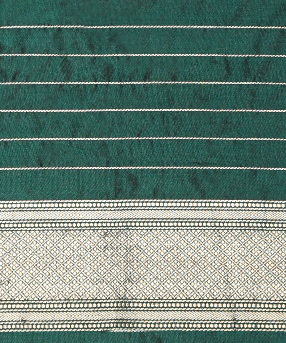 Green_Handloom_Pure_Katan_Silk_Kimkhab_Banarasi_Saree_With_Red_Selvedge_And_Meenakari_WeaverStory_05