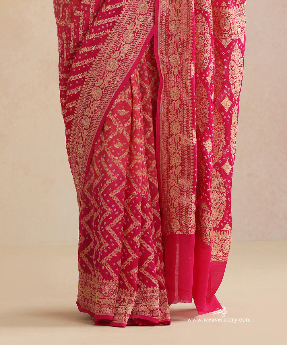 Coral_And_Pink_Ombre_Dyed_Handloom_Pure_Georgette_Banarasi_Bandhej_Saree_WeaverStory_04
