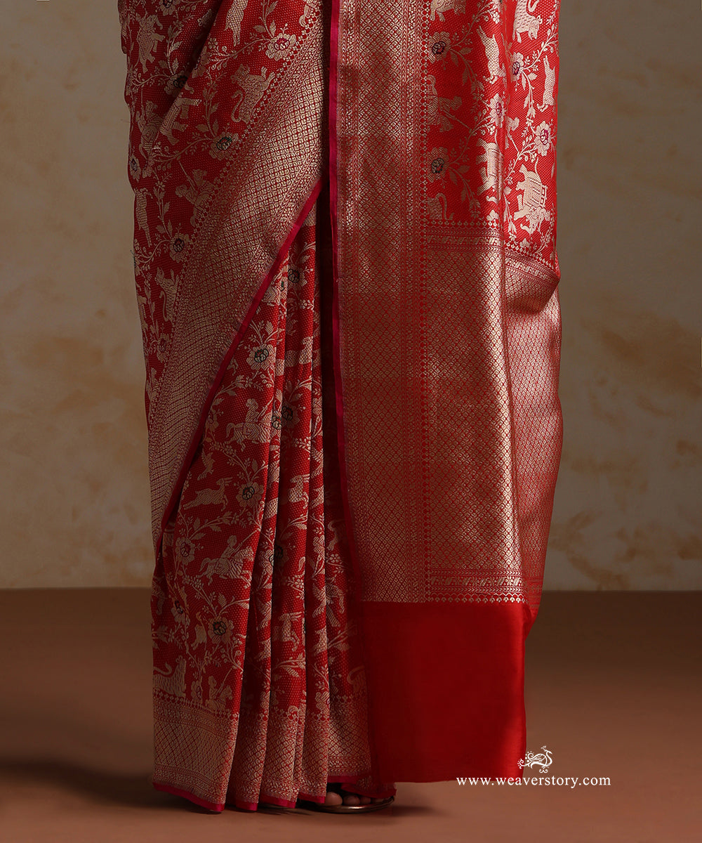 Plum_Handloom_Pure_Katan_Silk_Banarasi_Saree_With_Meenakari_Border_WeaverStory_04