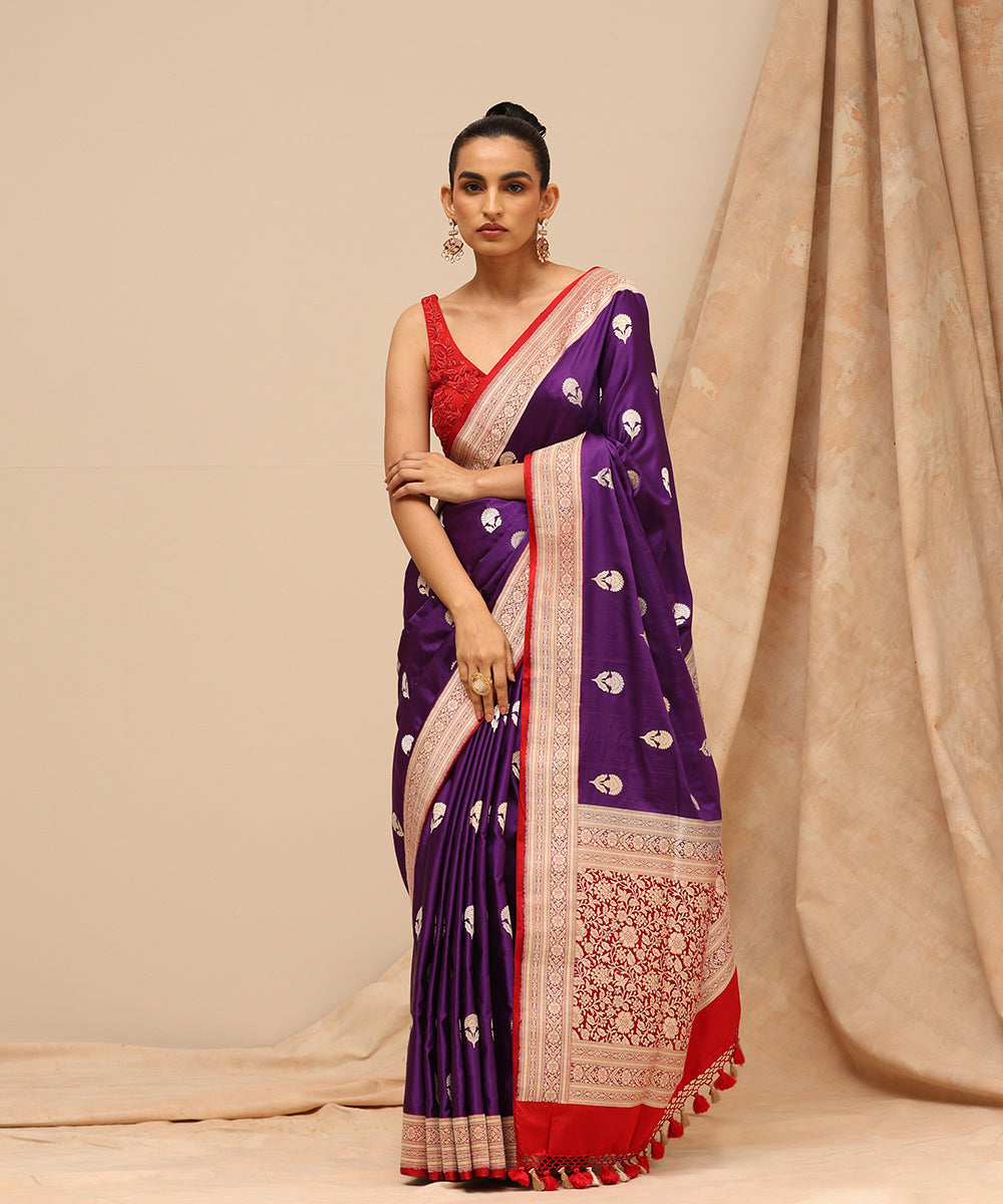 Purple_Handloom_Pure_Mashroo_Silk_Banarasi_Saree_With_Red_Border_WeaverStory_02