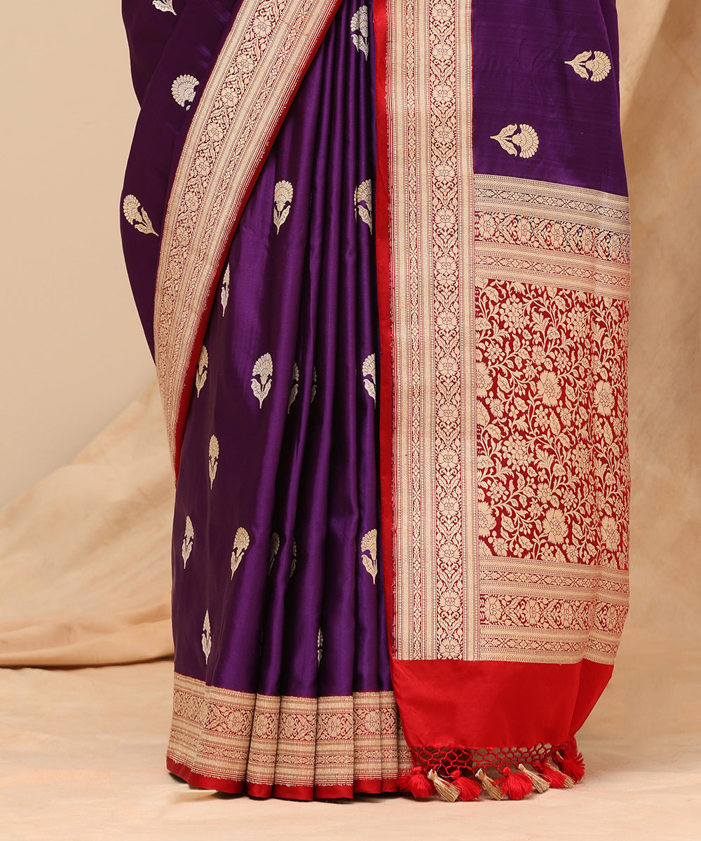 Purple_Handloom_Pure_Mashroo_Silk_Banarasi_Saree_With_Red_Border_WeaverStory_04