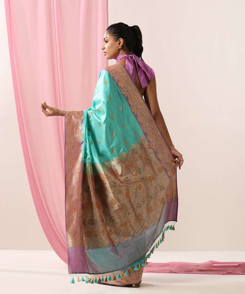 Aqua_Green_Handloom_Pure_Katan_Silk_Banarasi_Saree_With_Violet_Border_And_Kadhwa_Booti_WeaverStory_03