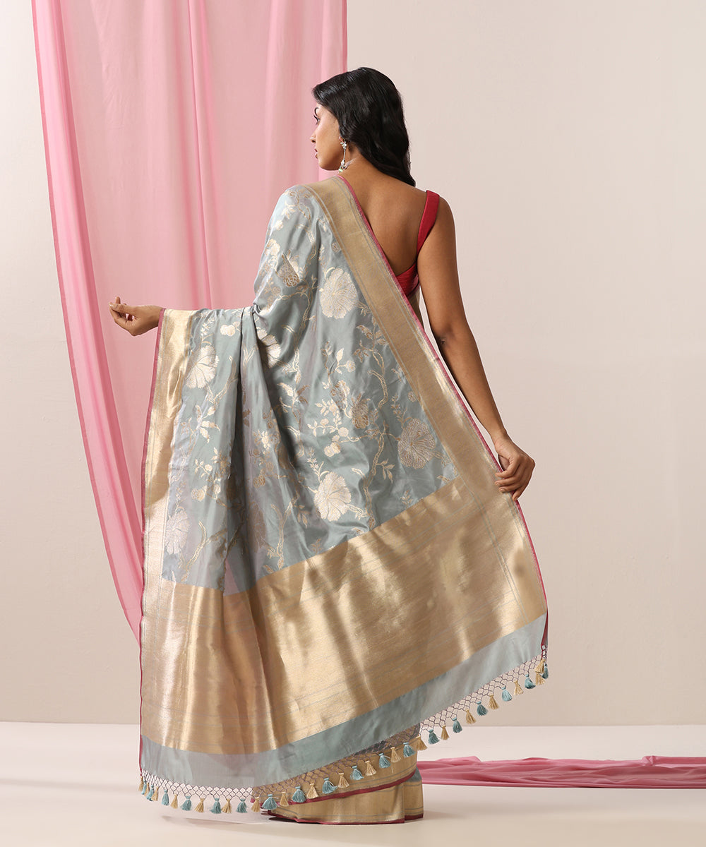 Handloom_Grey_Pure_Katan_Silk_Banarasi_Saree_With_Abstract_Floral_Motifs_WeaverStory_03