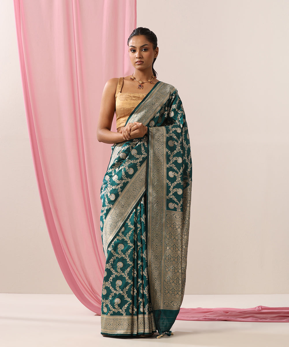 Handloom_Teal_Green_Pure_Katan_Silk_Banarasi_Saree_With_Floral_Jaal_In_Gold_And_Silver_Zari_WeaverStory_02