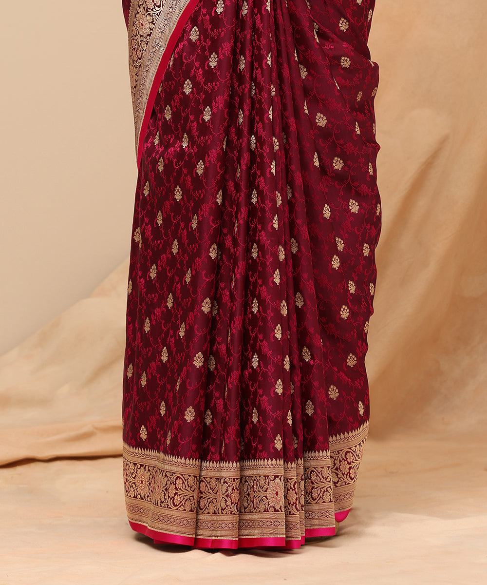 Wine_And_Magenta_Pure_Satin_Silk_Tanchoi_Banarasi_Saree_With_Zari_Booti_And_Border_WeaverStory_04