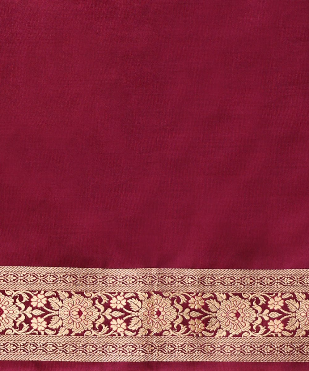 Wine_And_Magenta_Pure_Satin_Silk_Tanchoi_Banarasi_Saree_With_Zari_Booti_And_Border_WeaverStory_05