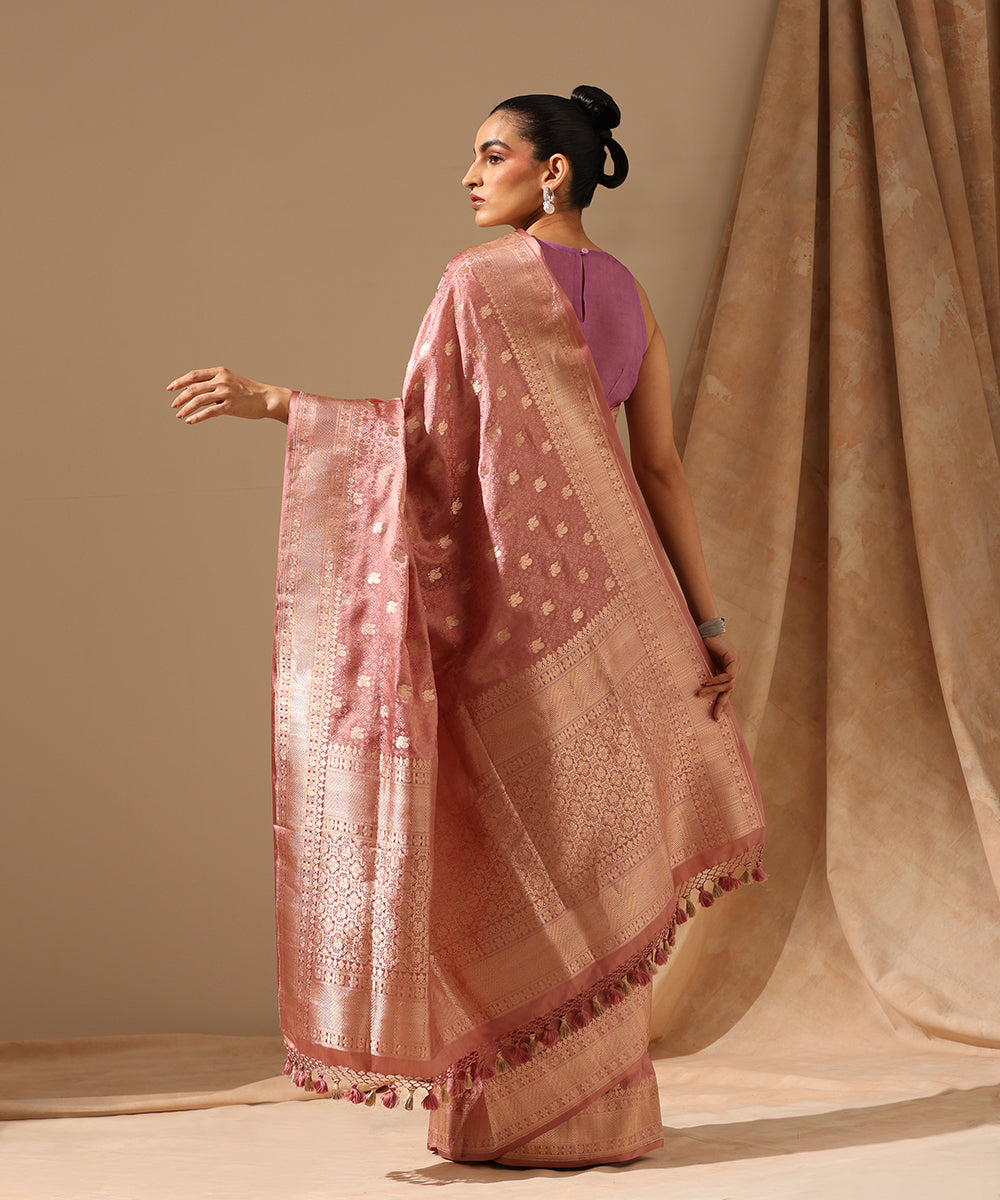Rose_Pink_Handloom_Pure_Satin_Silk_Tanchoi_Banarasi_Saree_With_Peacock_Motifs_WeaverStory_03