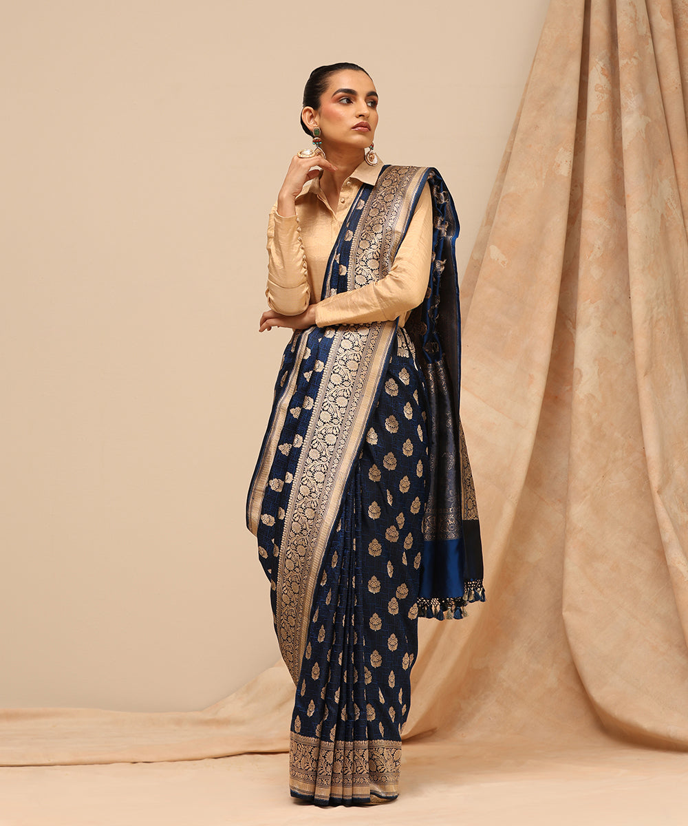 Dark_Blue_Handloom_Pure_Satin_Silk_Tanchoi_Banarasi_Saree_With_Zari_Motifs_WeaverStory_02