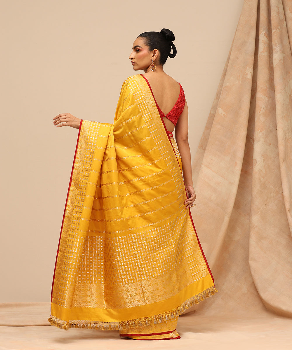 Handloom_Mustard_Pure_Satin_Silk_Tanchoi_Banarasi_Saree_With_Kadhwa_Zari_Motifs_WeaverStory_03