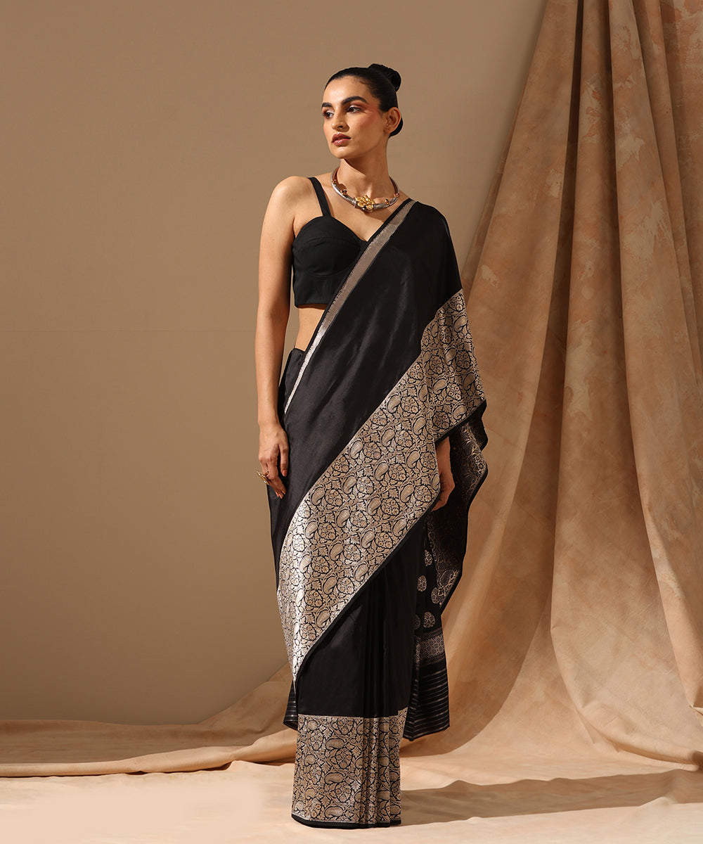 Black_Handloom_Pure_Katan_Silk_Kadhwa_Banarasi_Saree_With_Paisleys_On_A_Broad_Border_WeaverStory_02