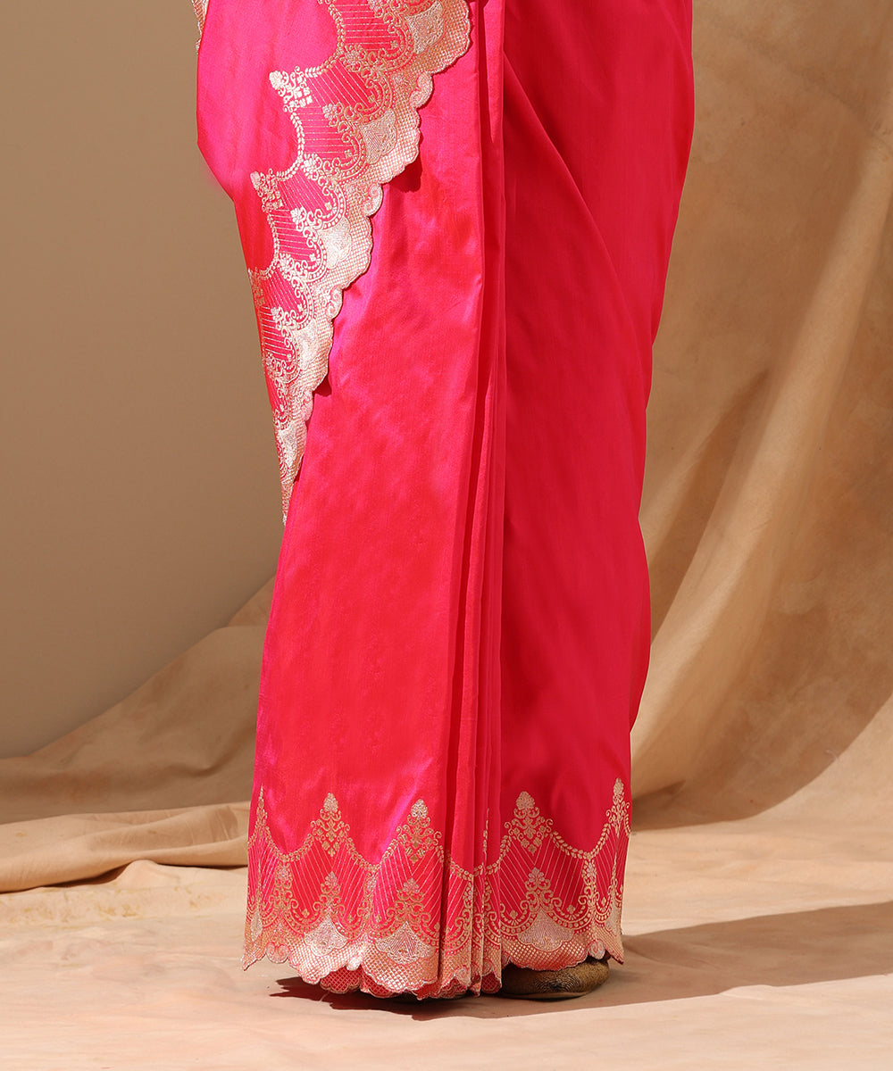 Pink_Dual_Tone_Handloom_Pure_Katan_Silk_Banarasi_Saree_With_Scalloped_Border_WeaverStory_04