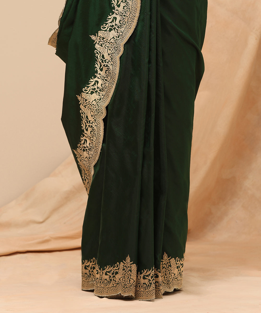 Bottle_Green_Handloom_Pure_Katan_Silk_Banarasi_Saree_With_Scalloped_Shikargah_Border_WeaverStory_04