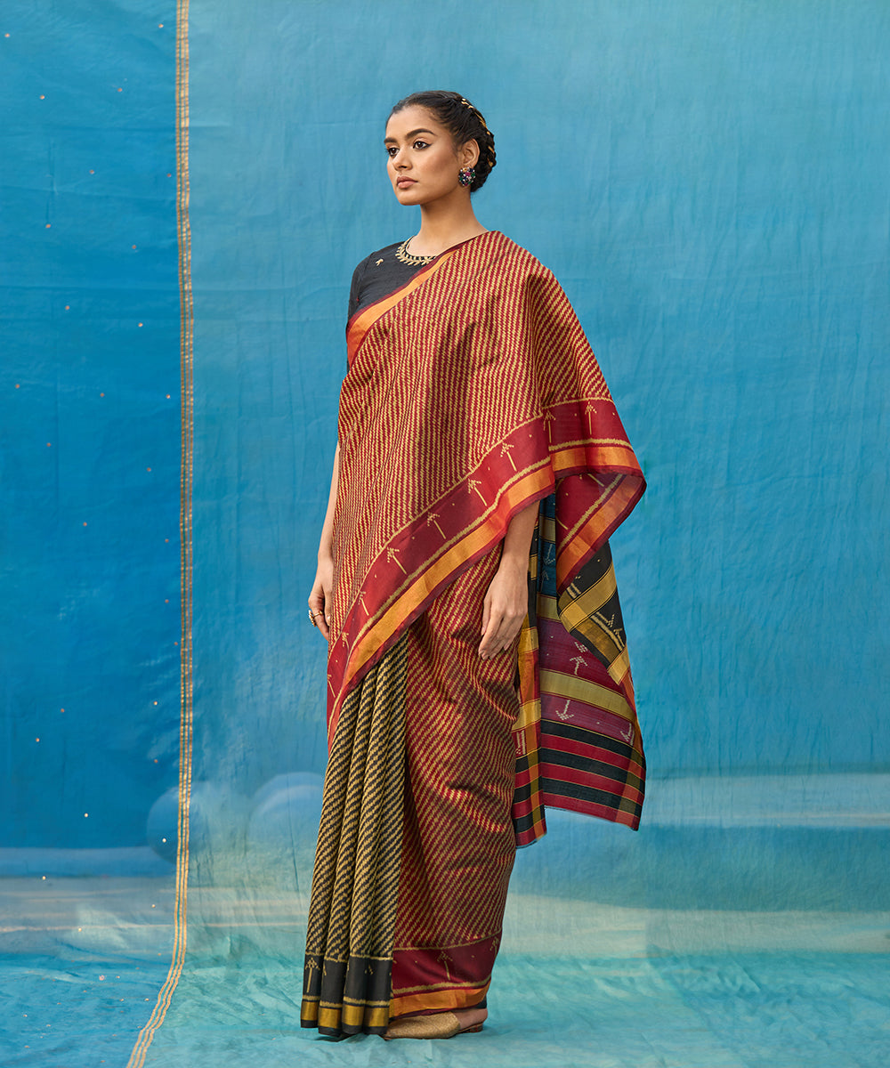 Maroon_Handloom_Pure_Mulberry_Silk_Ikat_Patola_Saree_With_Border_And_Palla_WeaverStory_01