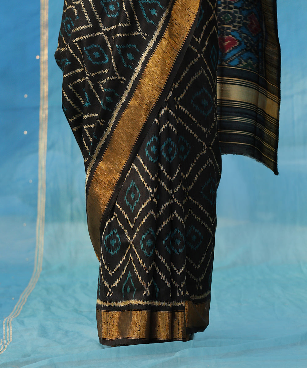 Blue_And_Black_Handloom_Pure_Raw_Silk_Ikat_Patola_Saree_With_Tissue_Border_WeaverStory_04