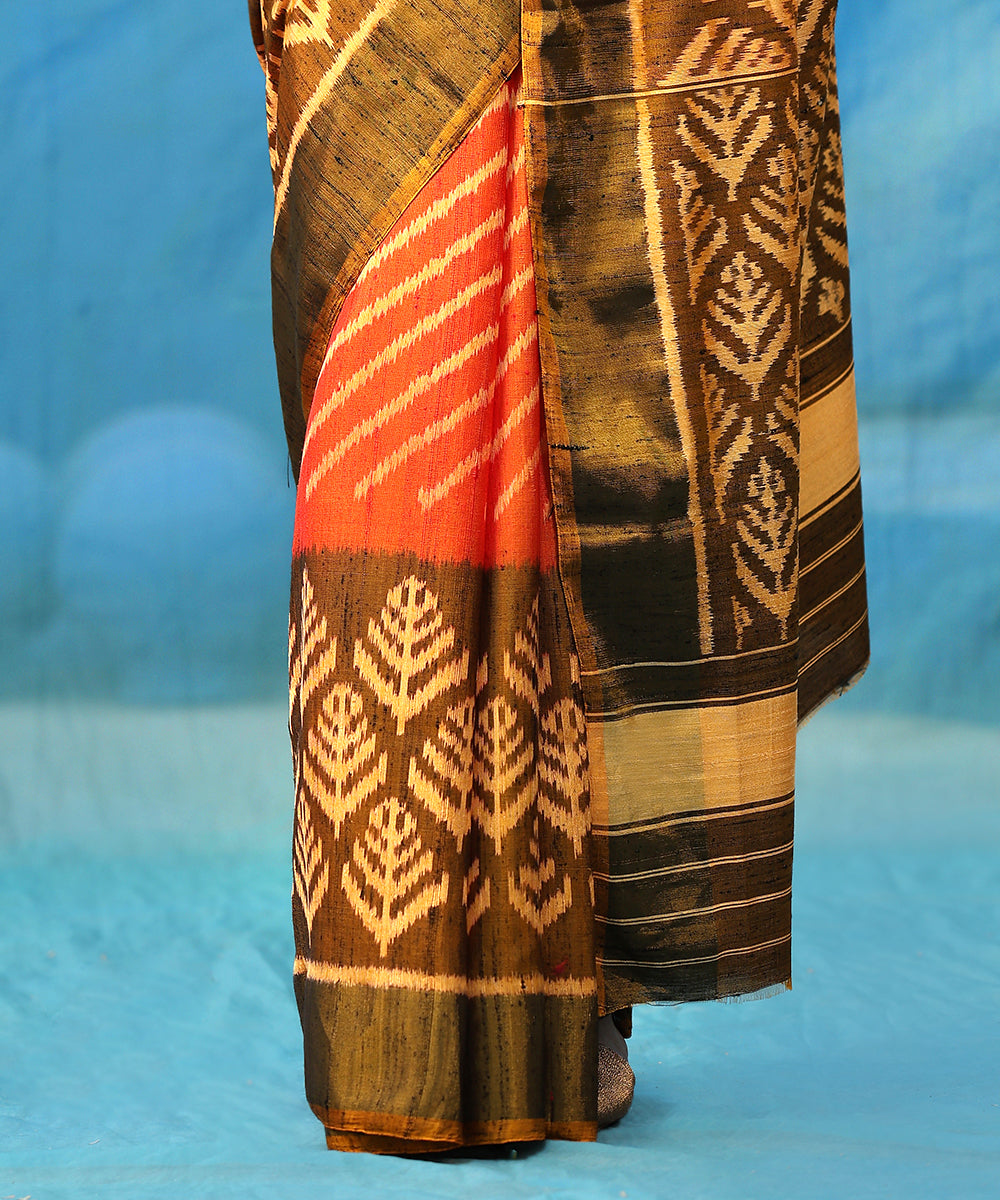 Peach_And_Yellow_Pure_Raw_Silk_Ikat_Patola_Saree_With_Yellow_Palla_WeaverStory_04