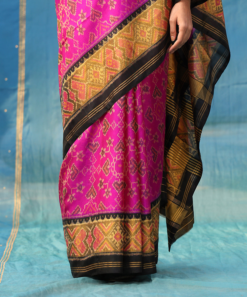Magenta_And_Black_Handloom_Pure_Mulberry_Silk_Ikat_Patola_Saree_WeaverStory_04