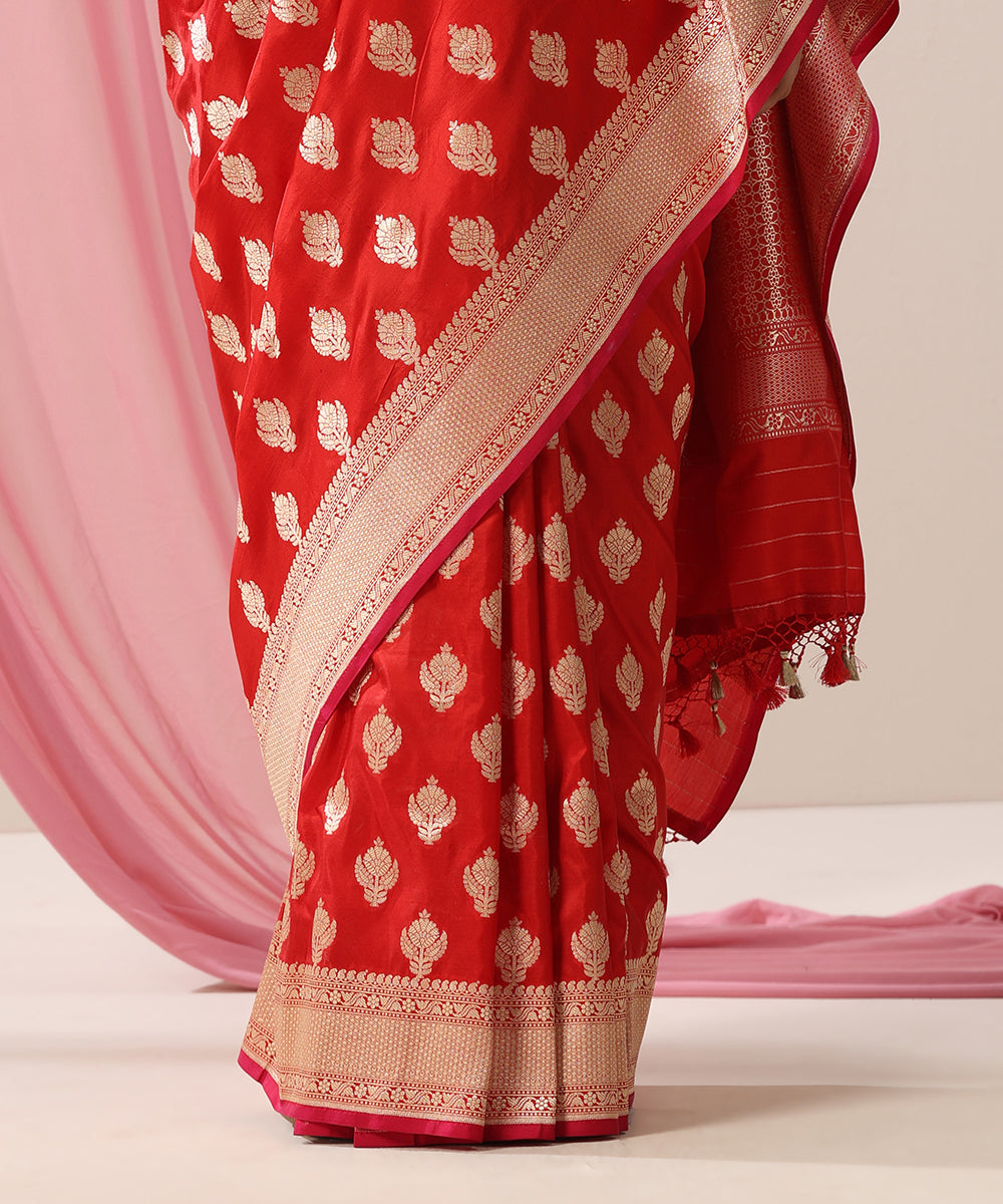Red_Handloom_Pure_Katan_Silk_Banarasi_Saree_With_Cutwork_Zari_Booti_WeaverStory_04