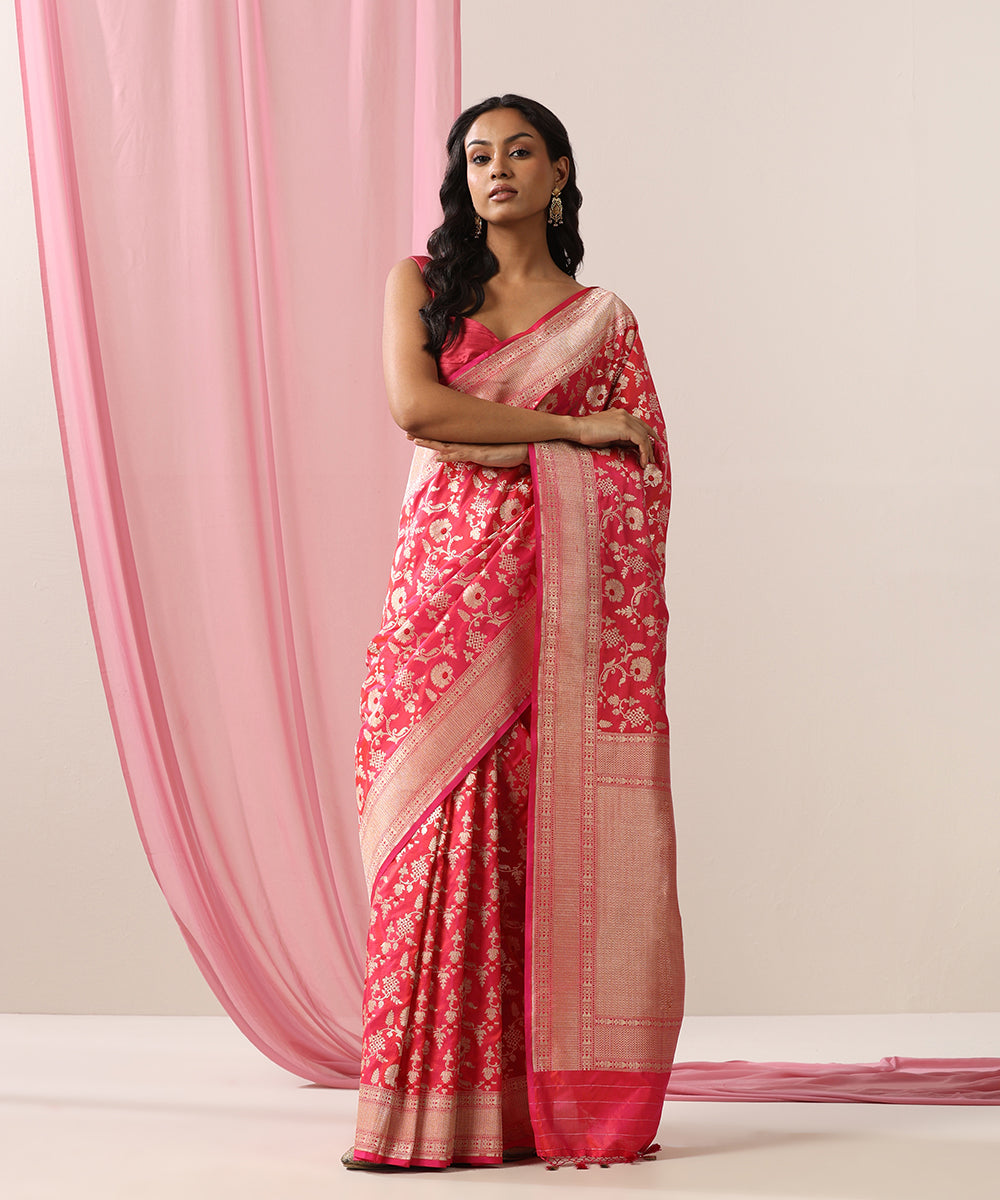 Handloom_Pink_Dual_Tone_Pure_Katan_Silk_Banarasi_Saree_With_Meenakari_Floral_Jaal_WeaverStory_02