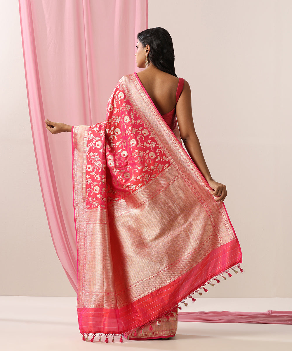 Handloom_Pink_Dual_Tone_Pure_Katan_Silk_Banarasi_Saree_With_Meenakari_Floral_Jaal_WeaverStory_03