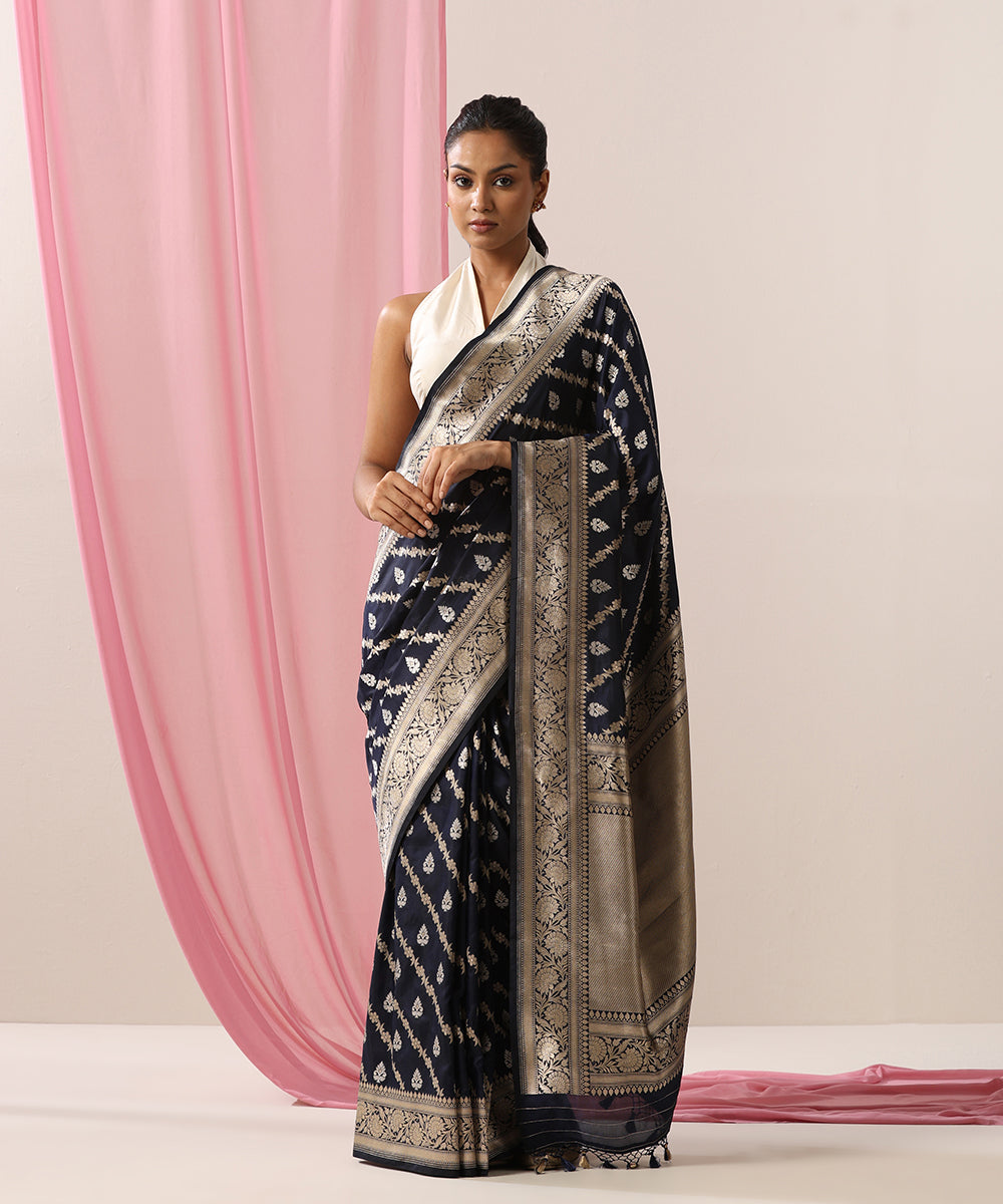 Dark_Blue_Handloom_Pure_Katan_Silk_Banarasi_Saree_With_Diagonal_Bel_And_Silver_Zari_Motifs_WeaverStory_02