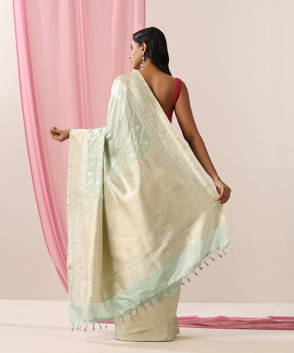 Handloom_Powder_Blue_Pure_Katan_Silk_Banarasi_Saree_With_Diagonal_Bel_And_Silver_Zari_Motifs_WeaverStory_03