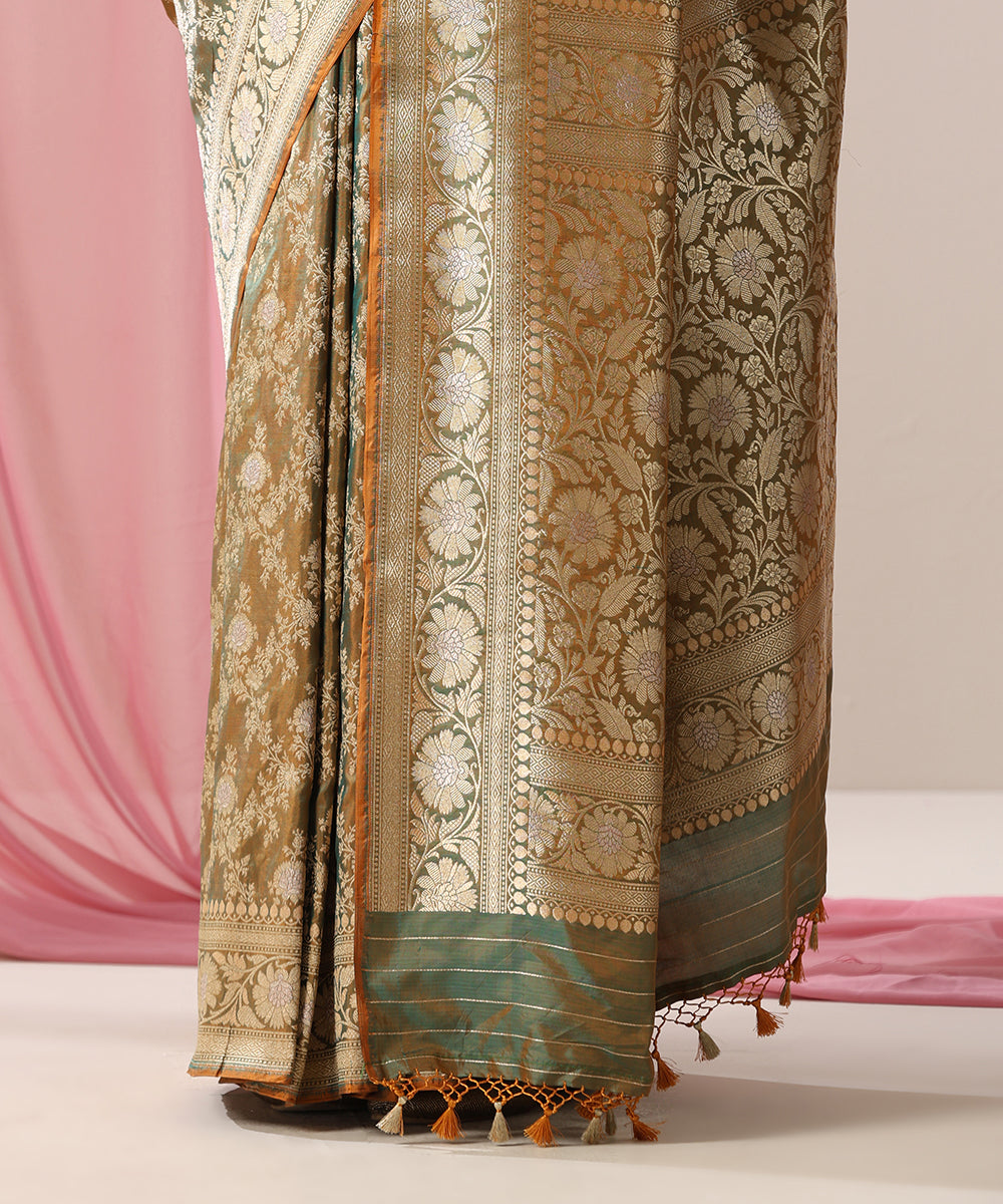 Henna_Green_Handloom_Pure_Katan_Silk_Banarasi_Saree_With_Gold_And_Silver_Zari_Floral_Jaal_WeaverStory_04