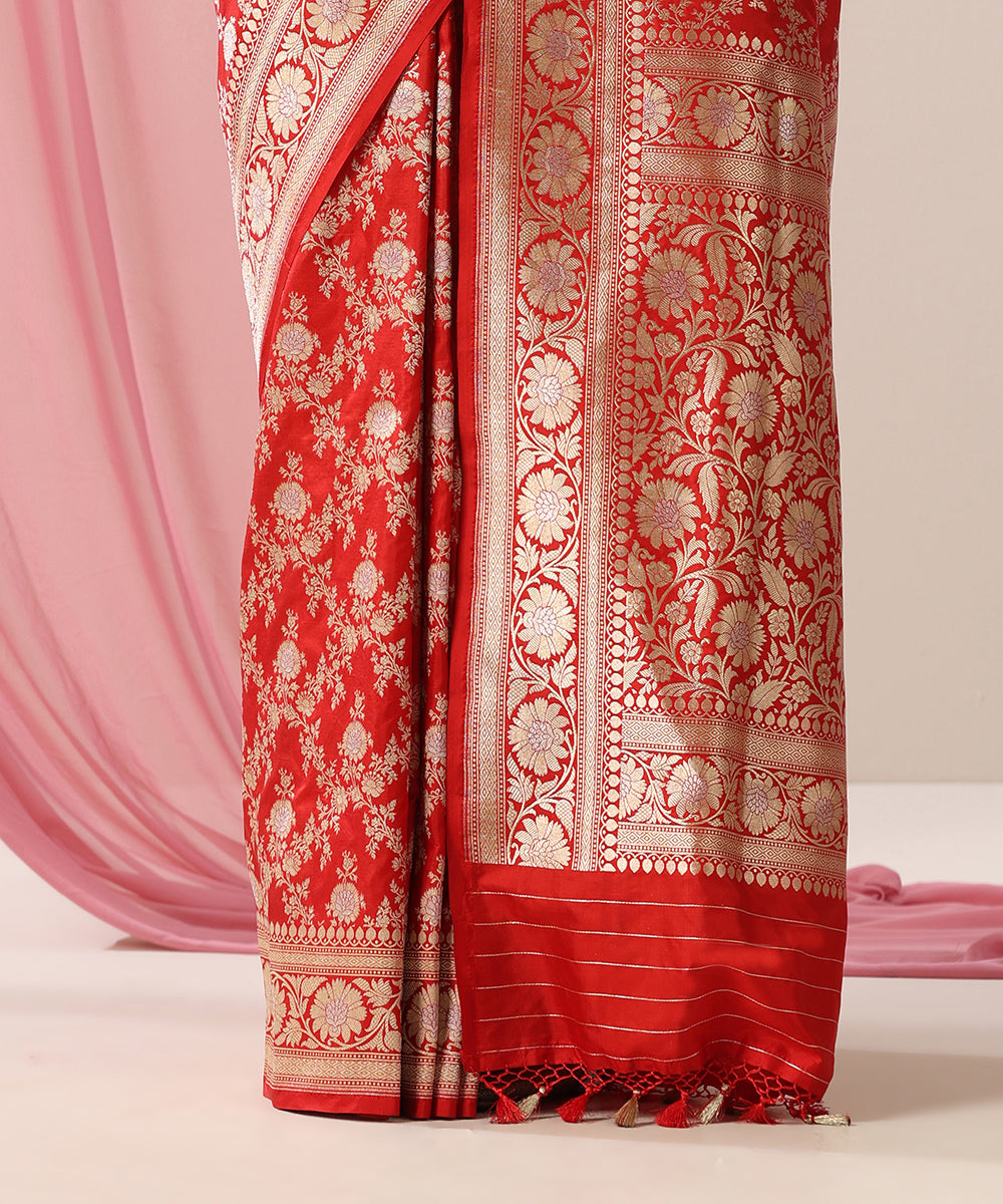 Handloom_Red_Pure_Katan_Silk_Banarasi_Saree_With_Gold_And_Silver_Zari_Floral_Jaal_WeaverStory_04