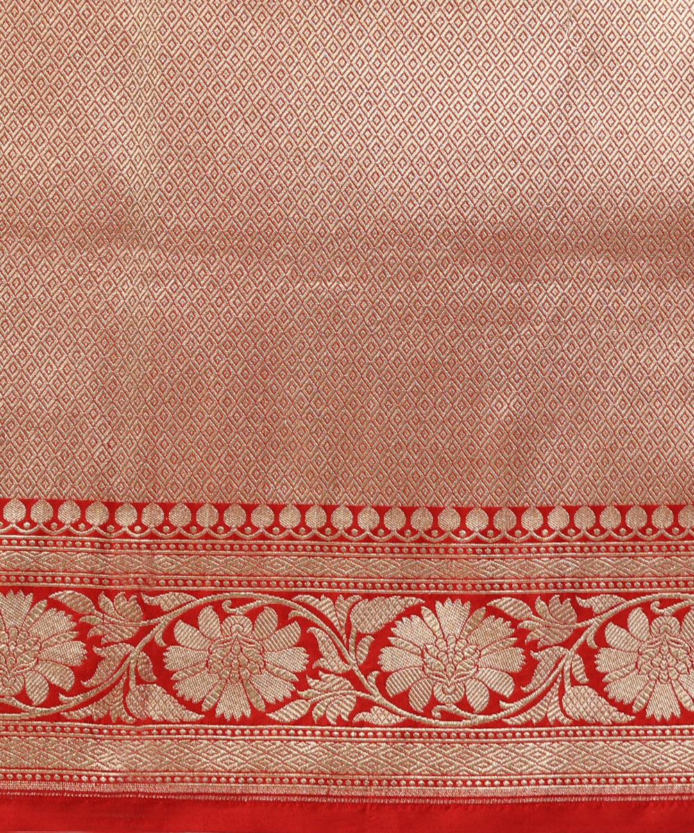 Handloom_Red_Pure_Katan_Silk_Banarasi_Saree_With_Gold_And_Silver_Zari_Floral_Jaal_WeaverStory_05