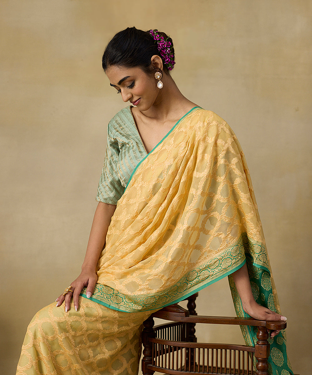 Beige_And_Green_Double_Shaded_Handloom_Georgette_Banarasi_Saree_With_Jaal_WeaverStory_02