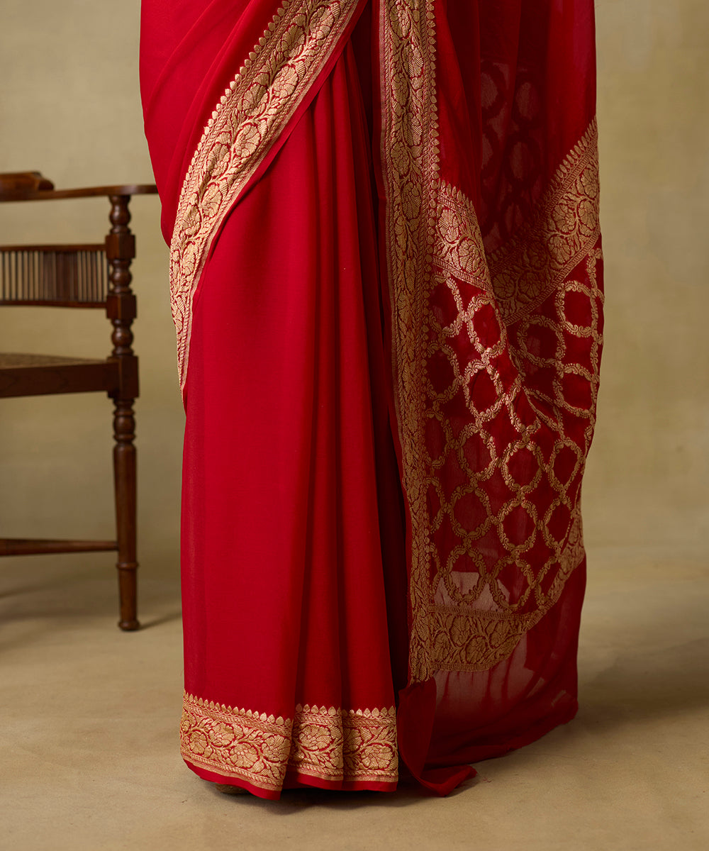 Handloom_Red_Pure_Georgette_Banarasi_Saree_With_Zari_Border_WeaverStory_04