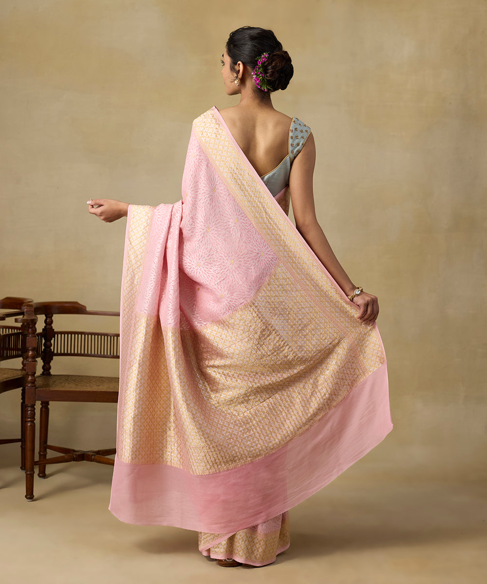 Handloom_Pink_Pure_Georgette_Banarasi_Saree_With_All_Over_Flowers_WeaverStory_03