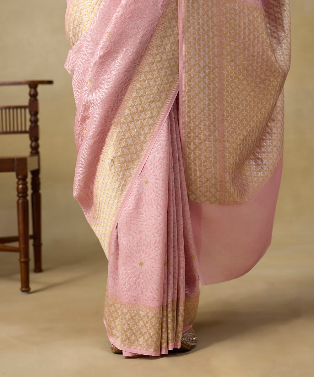 Handloom_Pink_Pure_Georgette_Banarasi_Saree_With_All_Over_Flowers_WeaverStory_04