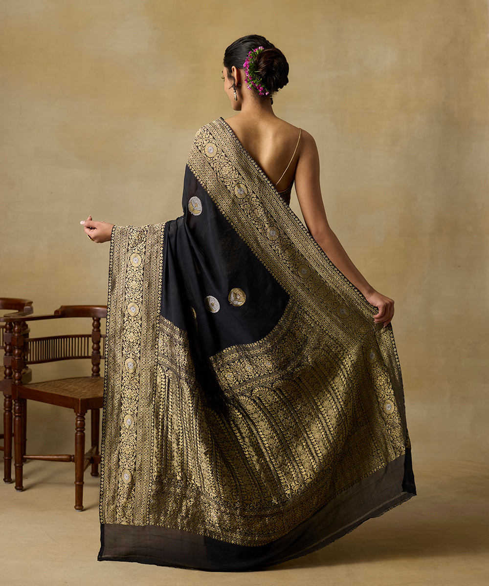 Black_Pure_Handloom_Pure_Georgette_Banarasi_Saree_With_Sona_Rupa_Kadhwa_Boota_WeaverStory_03
