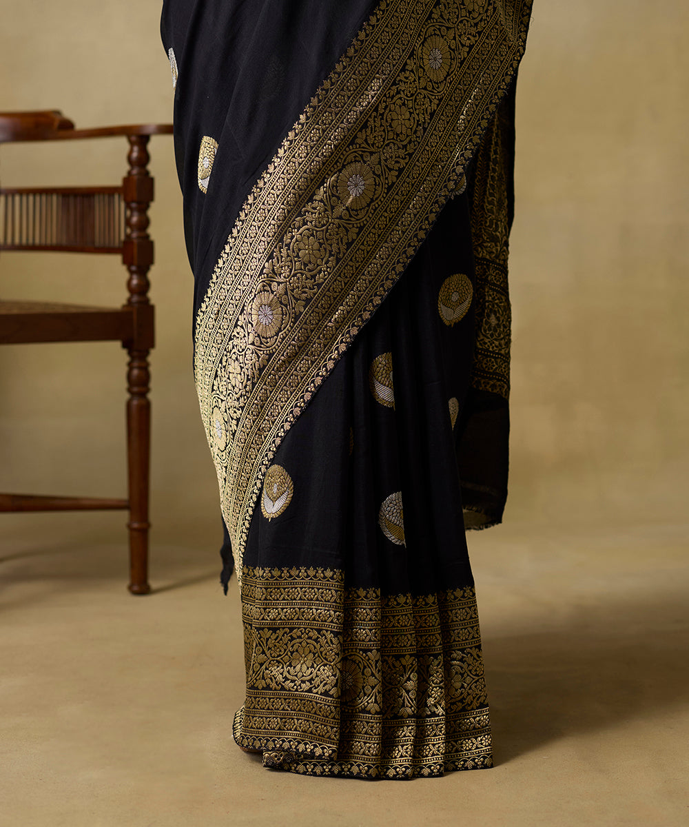 Black_Pure_Handloom_Pure_Georgette_Banarasi_Saree_With_Sona_Rupa_Kadhwa_Boota_WeaverStory_04
