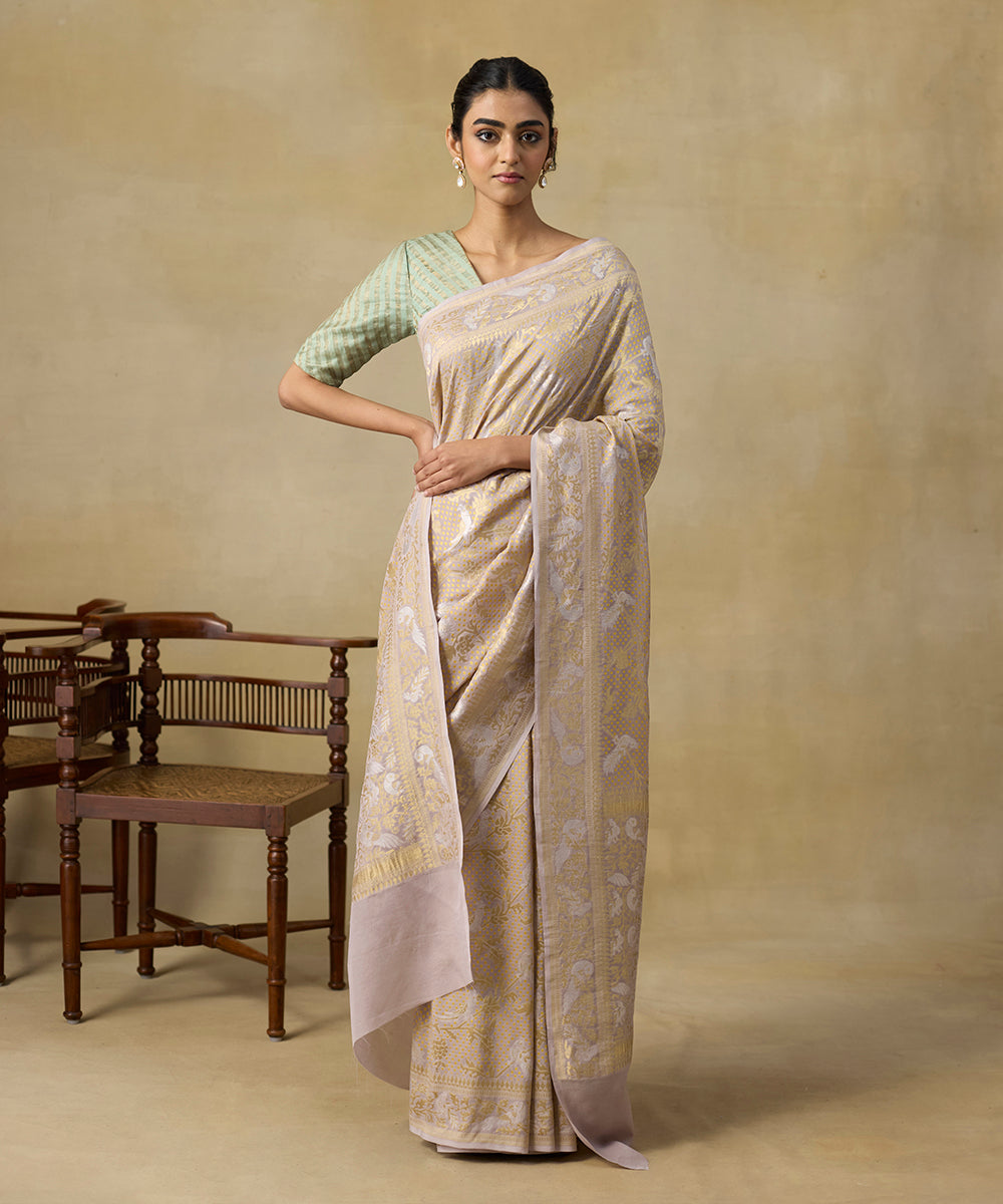 Grey_Handloom_Pure_Georgette_Banarsai_Saree_With_Peacocks_WeaverStory_01