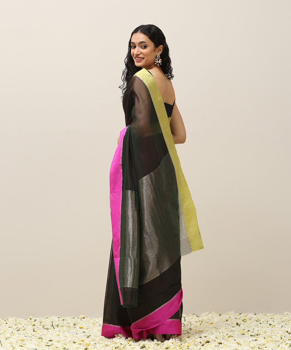 Handloom_Black_Shot_Red/Green_Plain_Pure_Cotton_Chanderi_Saree_With_Two_Tone_Border_WeaverStory_03