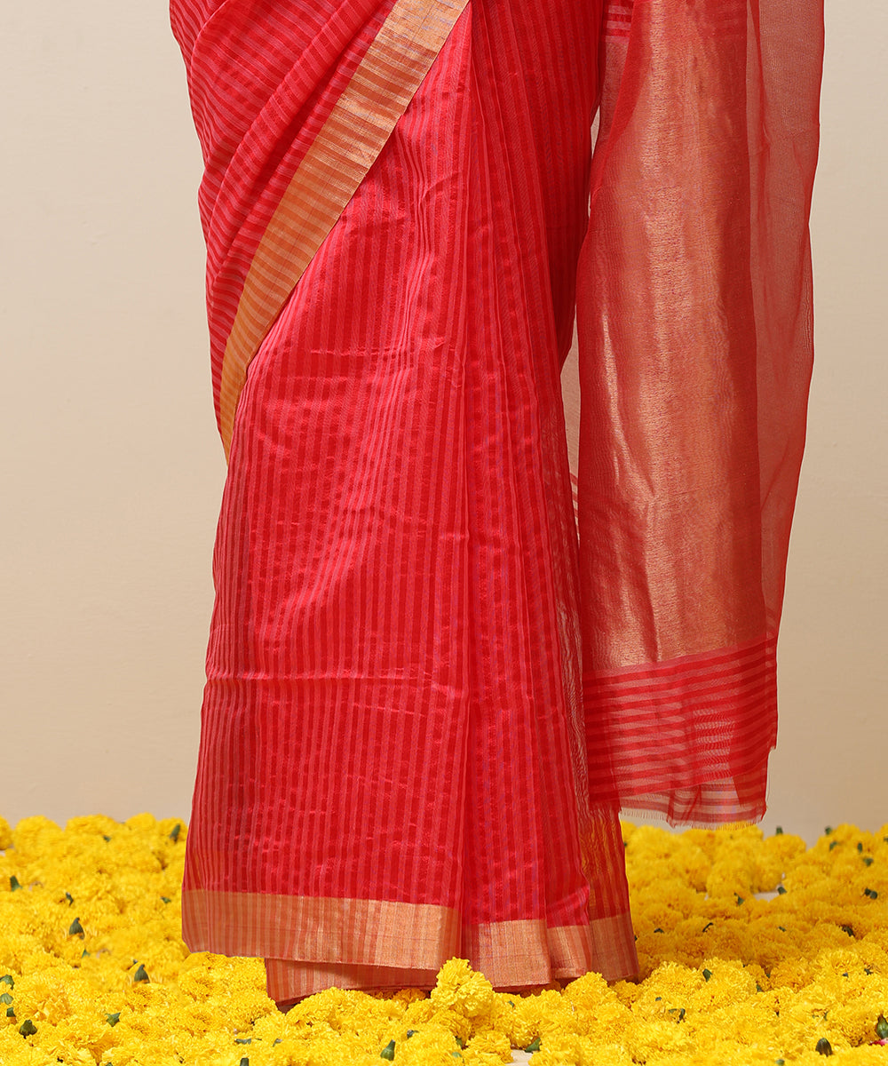 Handloom_Red_Pure_Cotton_Silk_Chanderi_Saree_With_Stripes_And_Golden_Border_WeaverStory_04