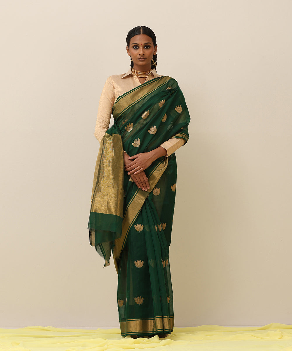 Bottle_Green_Handloom_Pure_Cotton_Chanderi_Saree_With_Char_Patti_Boota_And_Golden_Border_WeaverStory_02