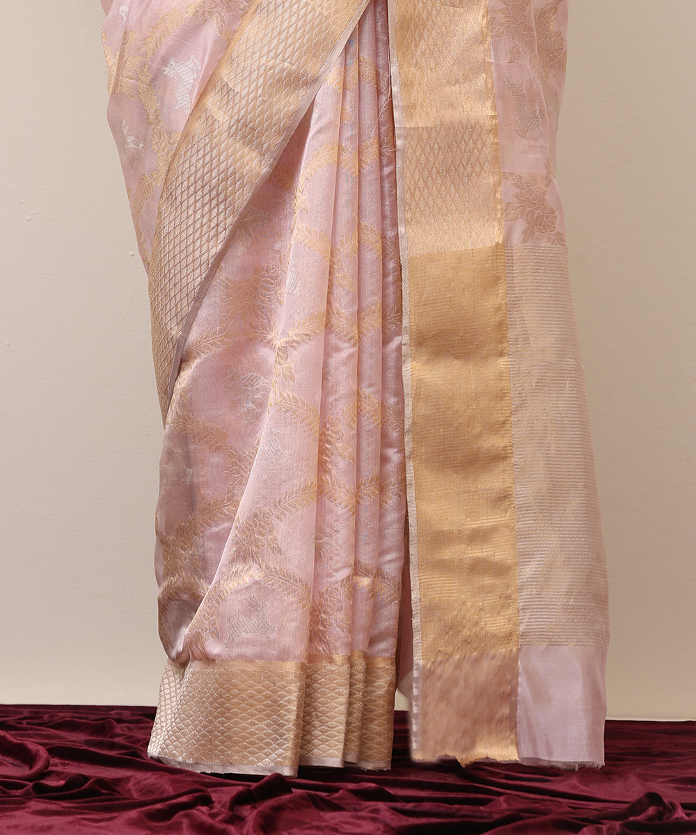 Baby_Pink_Handloom_Pure_Chanderi_Silk_Saree_With_Shikargah_Design_All_Over_WeaverStory_04