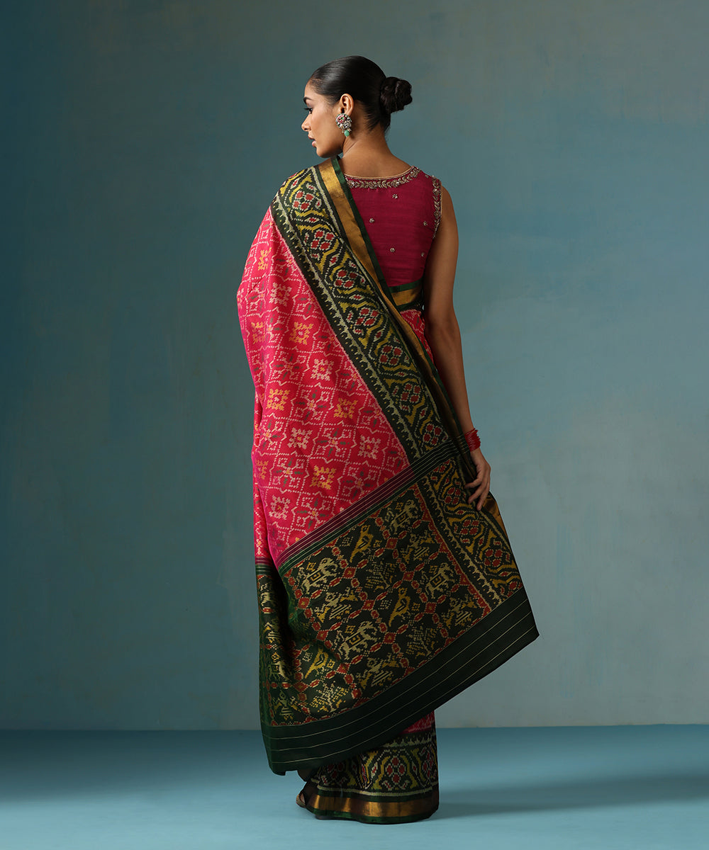 Hot_Pink_Handloom_Pure_Mulberry_Silk_Ikat_Patola_Saree_With_Green_Border_And_Palla_WeaverStory_03