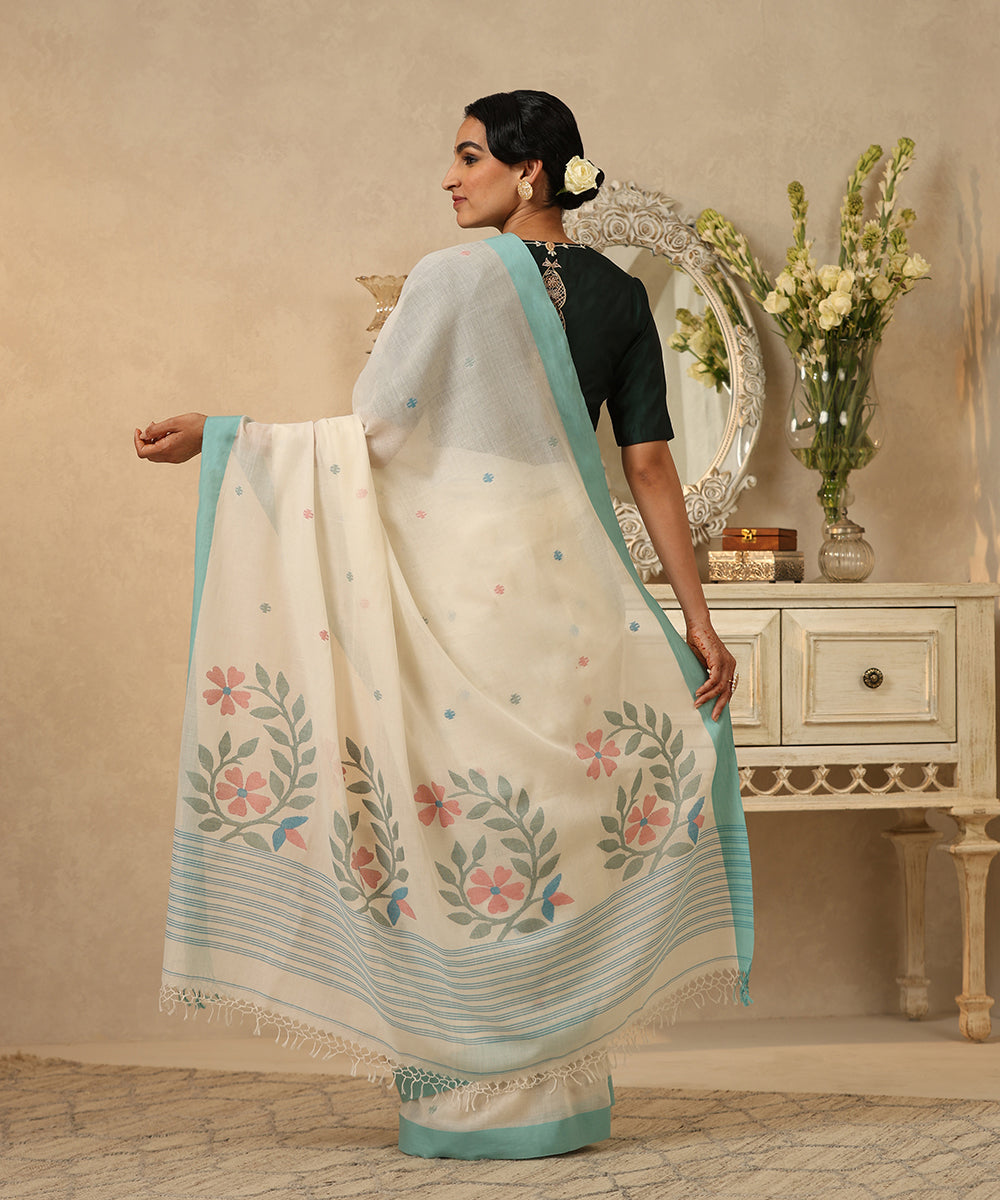 Handloom_Cream_Mulmul_Dhakai_Jamdani_Saree_With_Multicolor_Teal_Border_WeaverStory_03