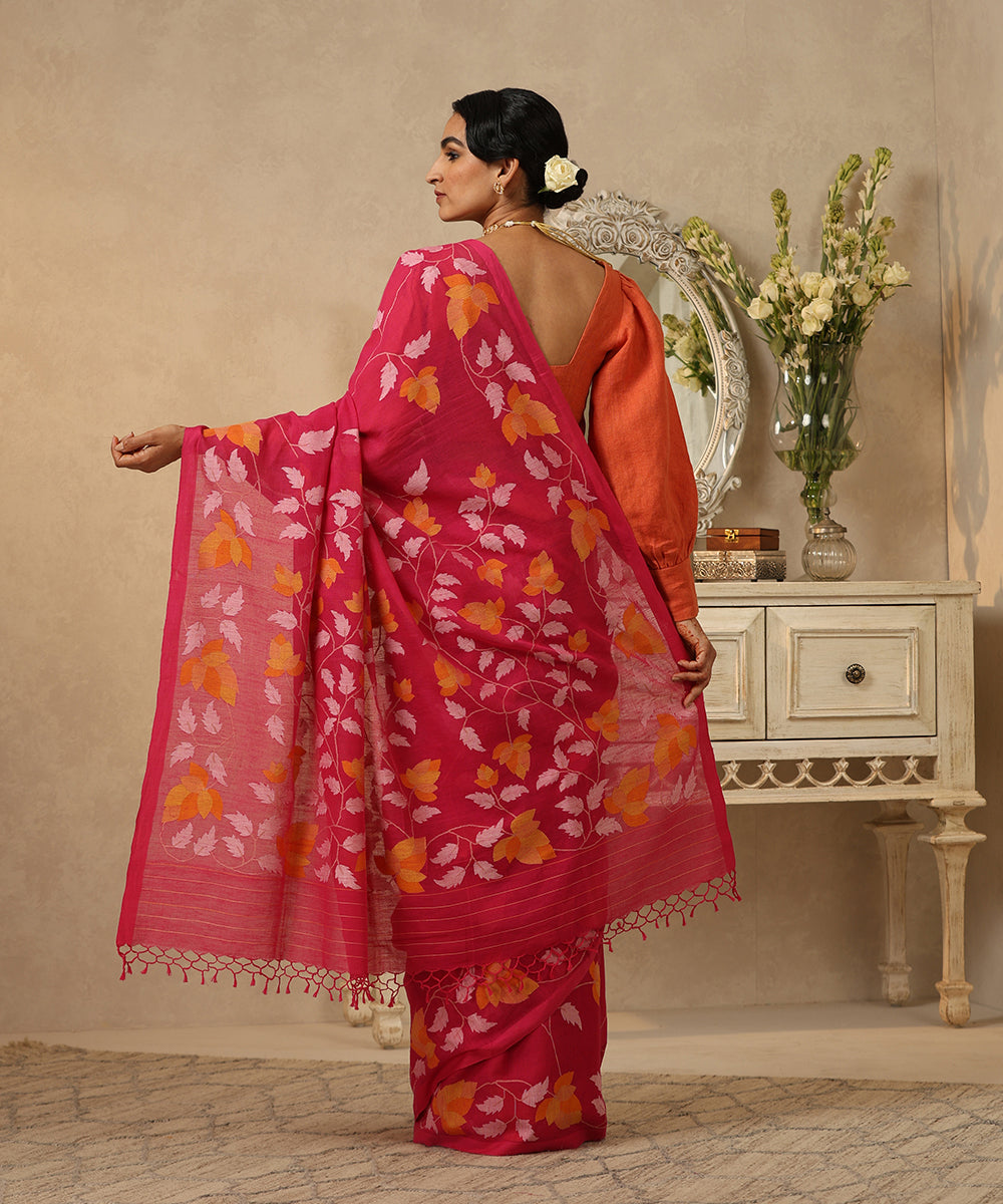 Magenta_Handloom_Handspun_Cotton_Dhakai_Jamdani_Saree_With_Yellow_Flower_Jaal_All_Over_WeaverStory_03