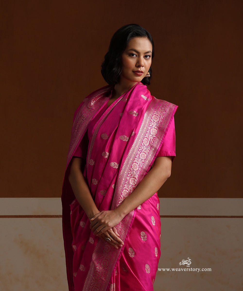 Pink_Handloom_Pure_Katan_Silk_Banarasi_Saree_With_Cutwork_And_Floral_Border_WeaverStory_02