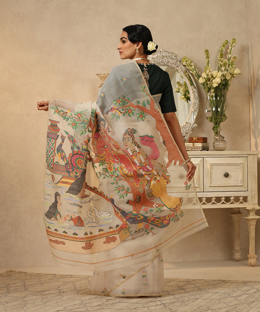 Keshav_Kishori_Handloom_Cream_Muslin_Dhakai_Jamdani_Saree_With_Radha_Krishna_On_Pallu_WeaverStory_03