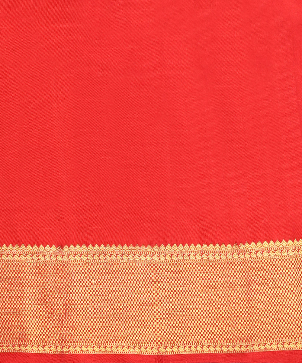Handloom_Red_Pure_Silk_Bridal_Kanjivaram_Saree_With_Pure_Zari_WeaverStory_06