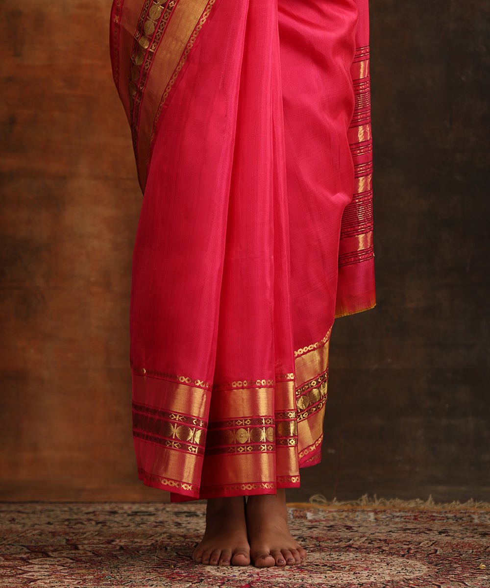 Handloom_Pink_Pure_Silk_Venkatagiri_Revival_Saree_With_Rudraksh_Petu_Border_WeaverStory_04