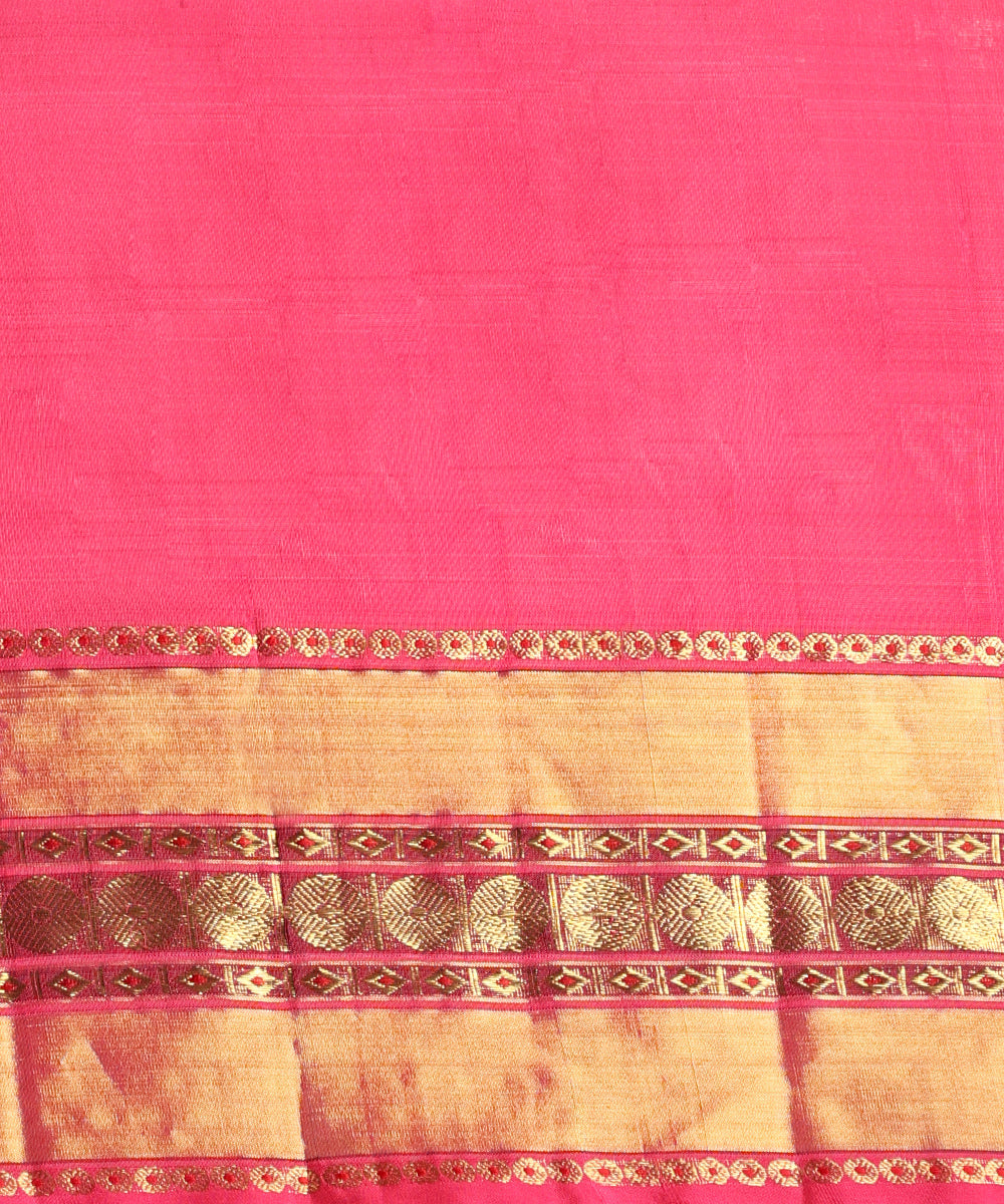 Handloom_Pink_Pure_Silk_Venkatagiri_Revival_Saree_With_Rudraksh_Petu_Border_WeaverStory_05