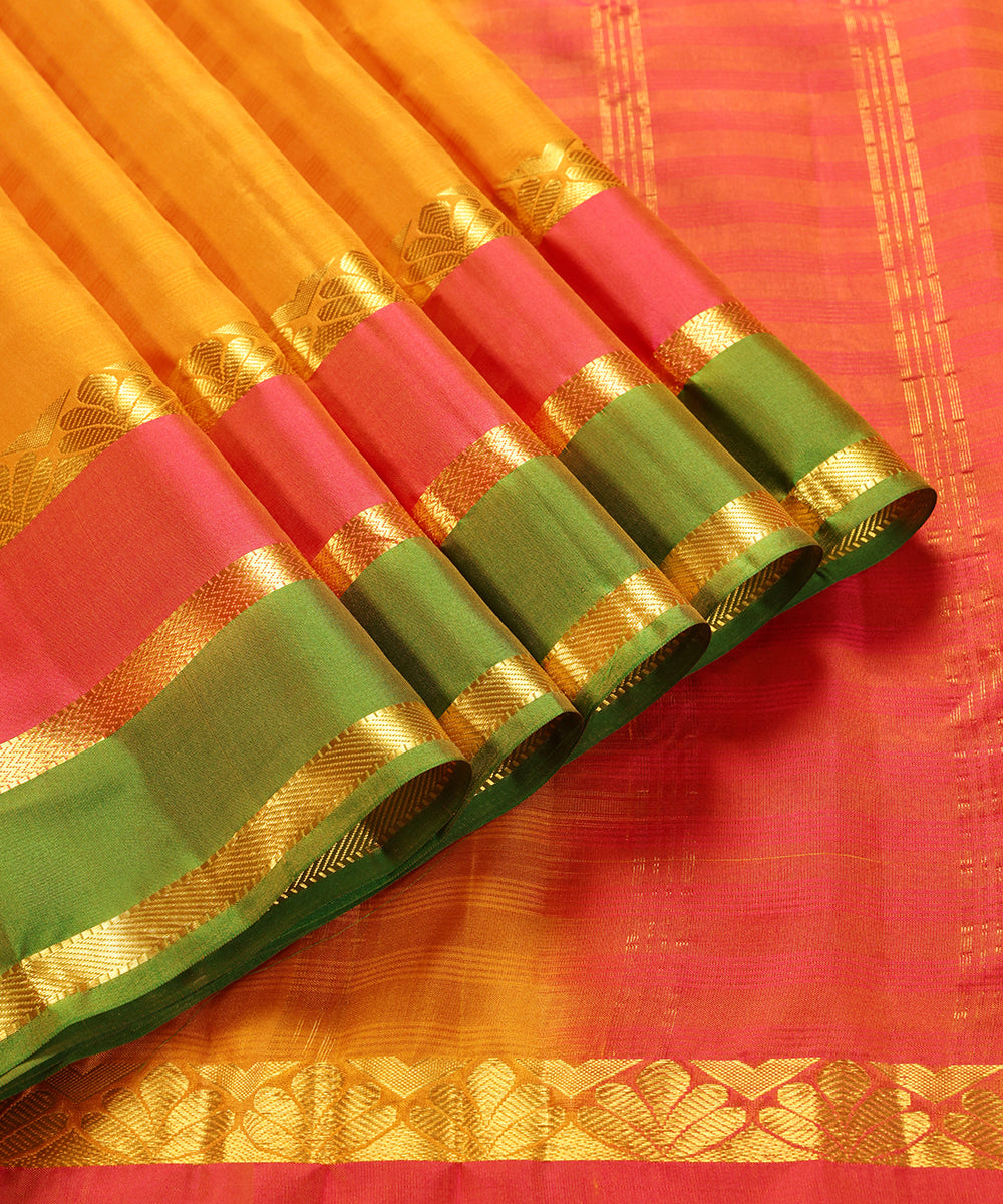 Wine_Kaji_With_Paisley_Border_WeaverStory_04