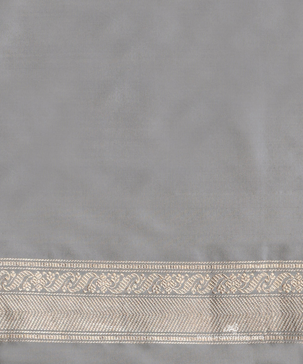 Handloom_Grey_Pure_Katan_Silk_Banarasi_Saree_With_Two_Deer_Motif_WeaverStory_06