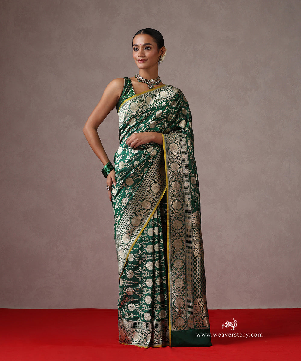 Handloom_Dark_Green_Pure_Katan_Silk_Banarasi_Saree_Saree_With_Floral_Jaal_With_Lemon_Selvedge_WeaverStory_02
